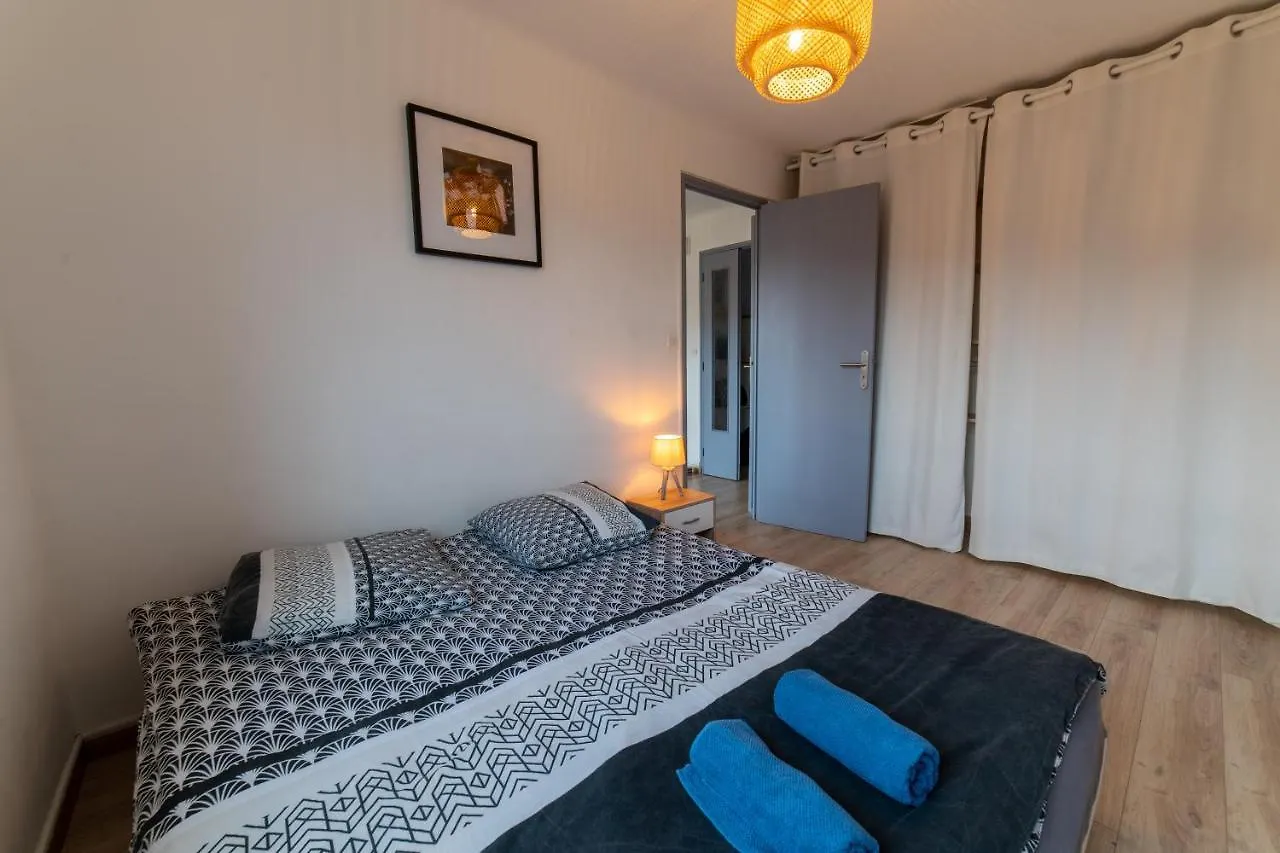 Apartment Appartement De Charme Au Coeur De Marseille